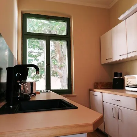 Flora Apartment *